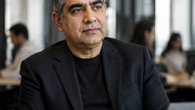 Vishal Sikka's New Startup Aims to Disrupt IT Services Landscape | data sidney totojitu, pemain magi